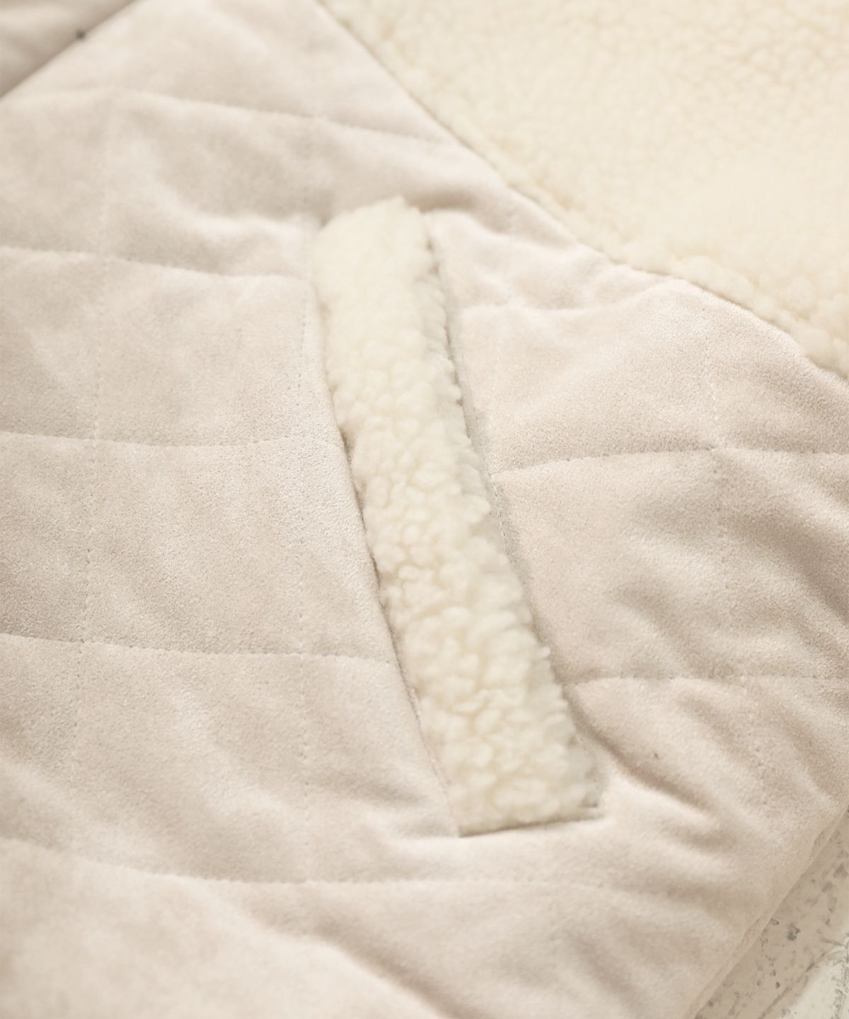 굿니스(GOODNIES) Beautiful Life. BOA FLEECE PARKA