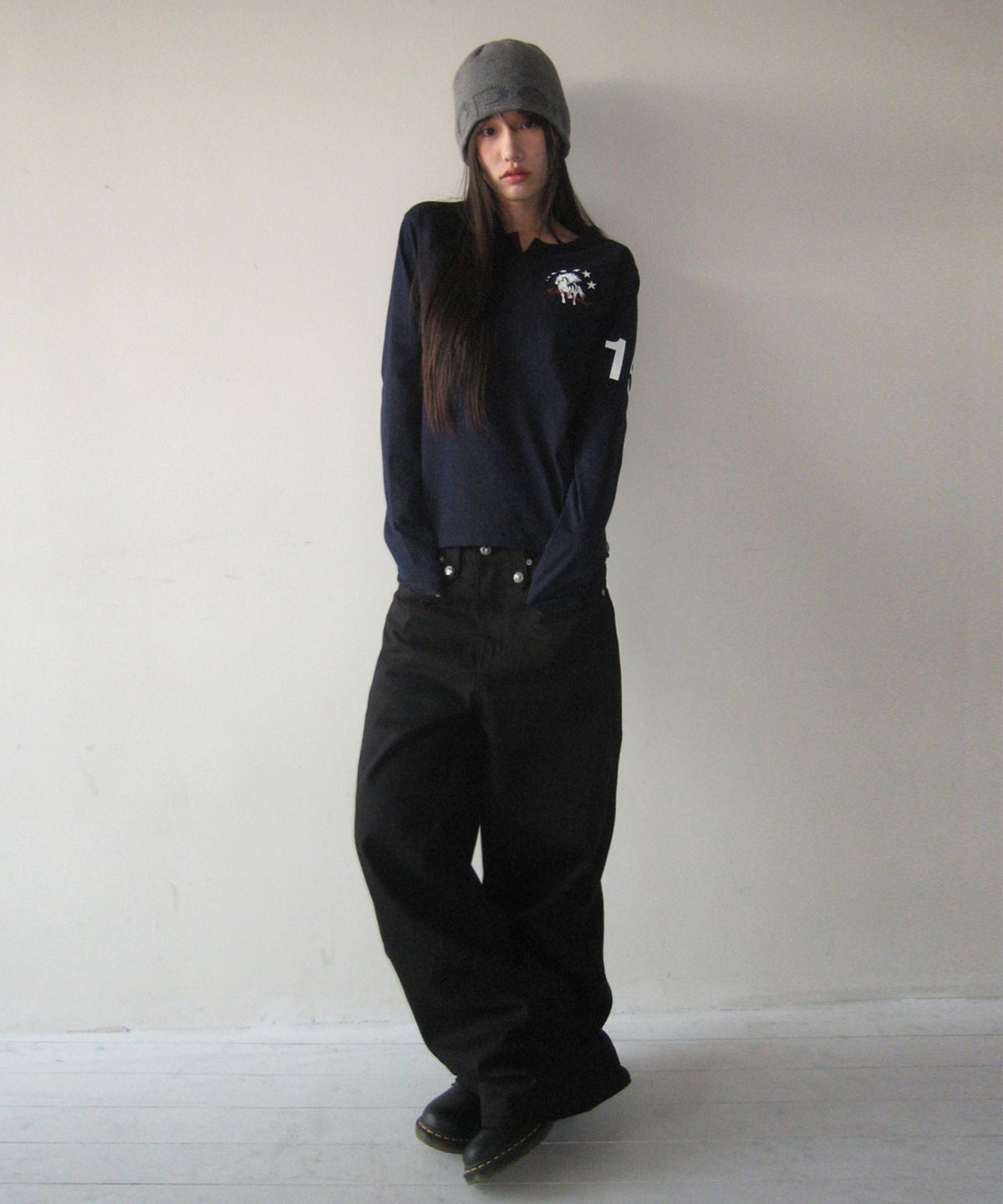 오픈야드(오와이)(OPENYARD(OY)) SLIT NECK HORSE L/S TEE - NAVY