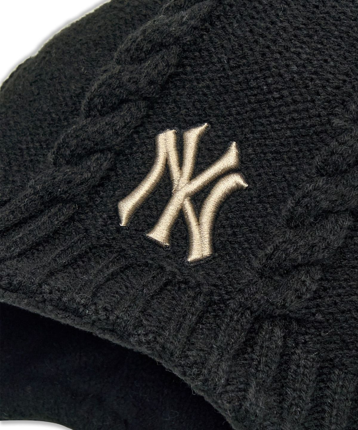 엠엘비 키즈(MLB KIDS) 메가베어 폼폼 이어플랩 비니 NY (Black)