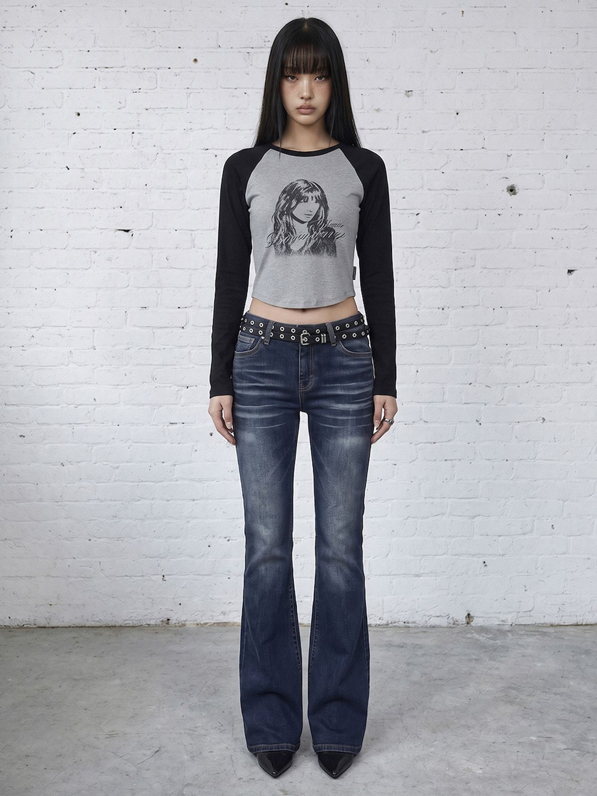 바운더리(BOUNDARY) GLAM COLOR BLOCK RAGLAN GRAPHIC TEE DARK GRAY