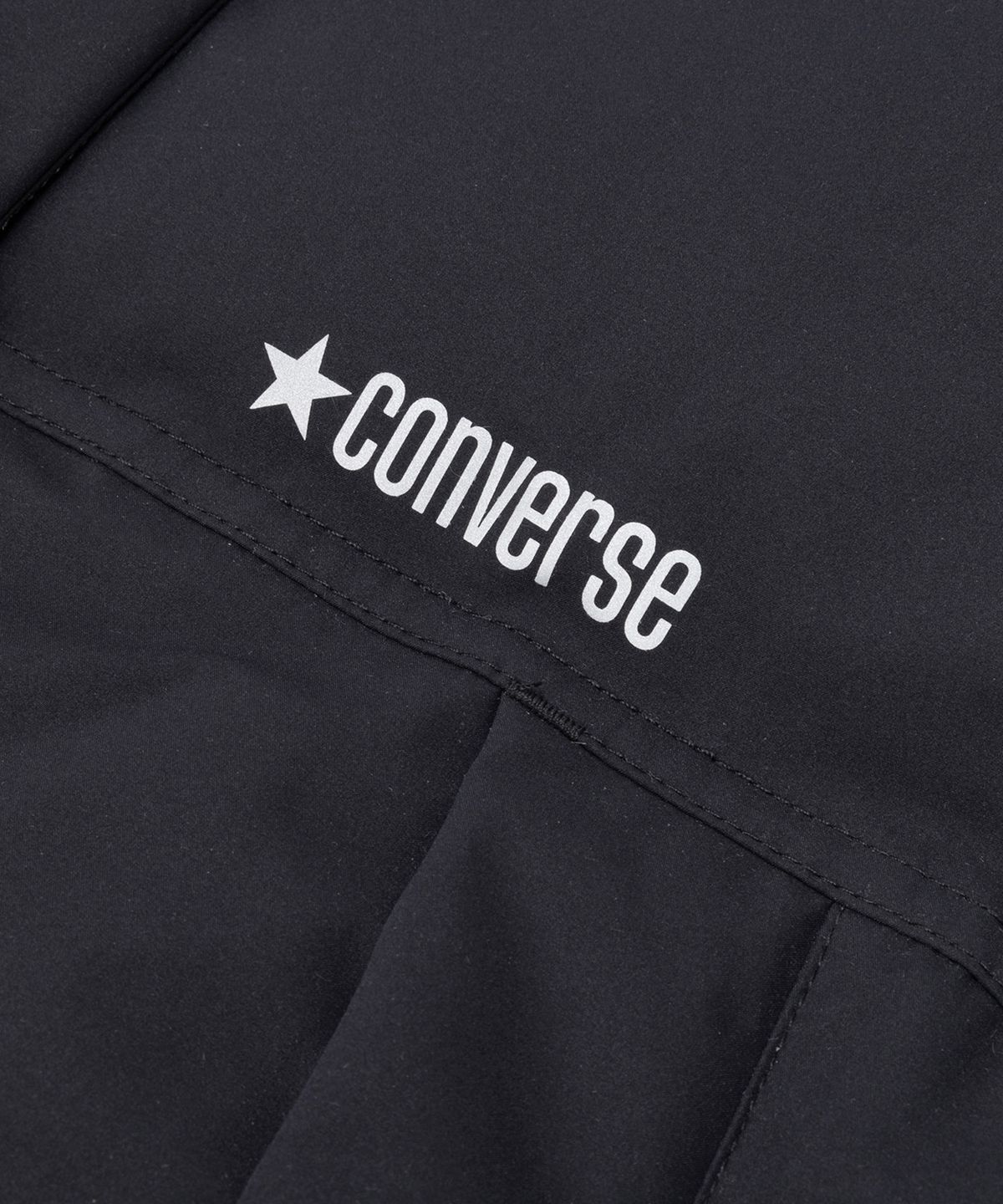 컨버스(CONVERSE) 노벨티 클린 핏 미드 다운 재킷 블랙 WCK142-023