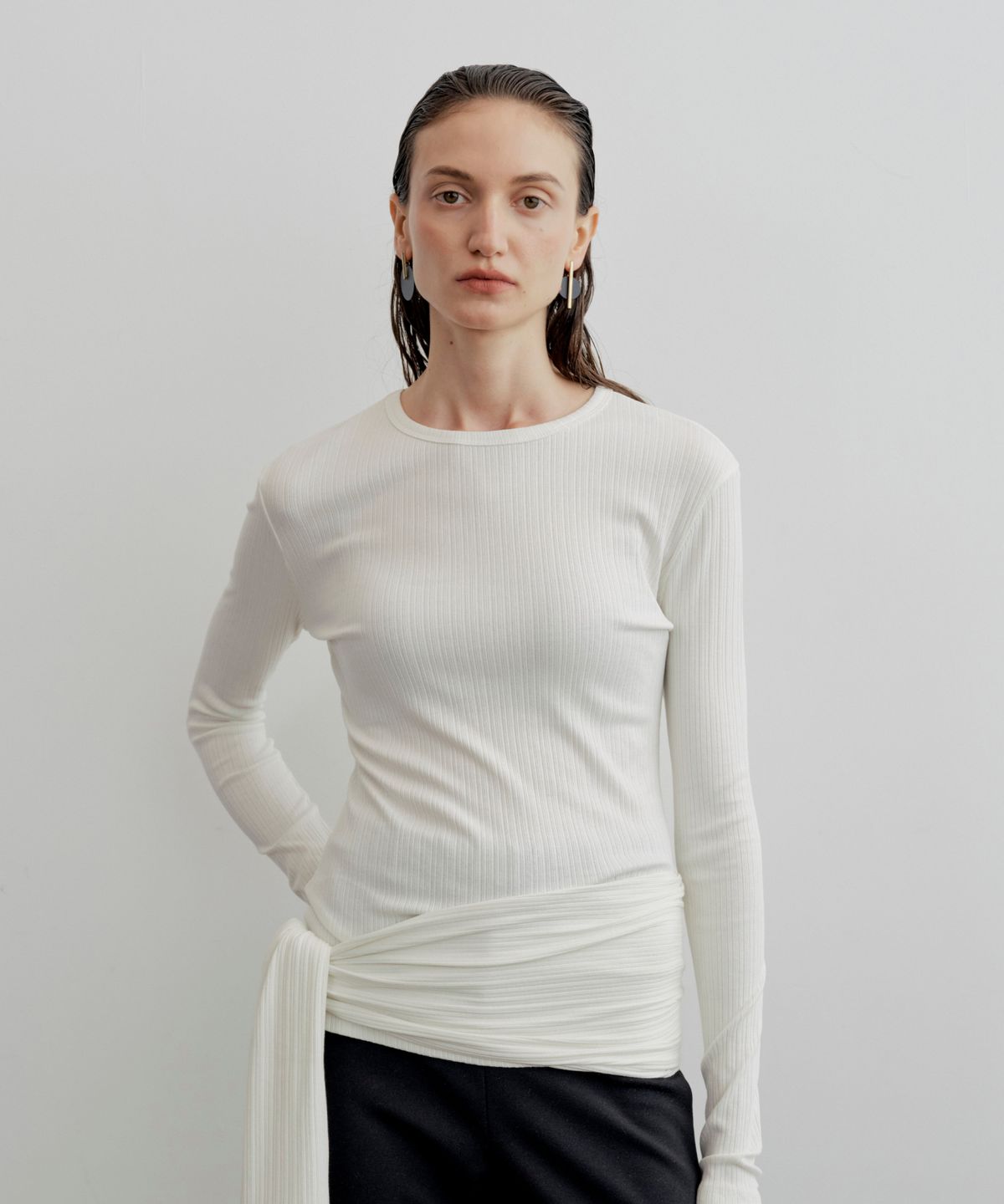 르세지엠(LESEIZEME) Soft Modal Scarf Rib T-Shirt - Ivory