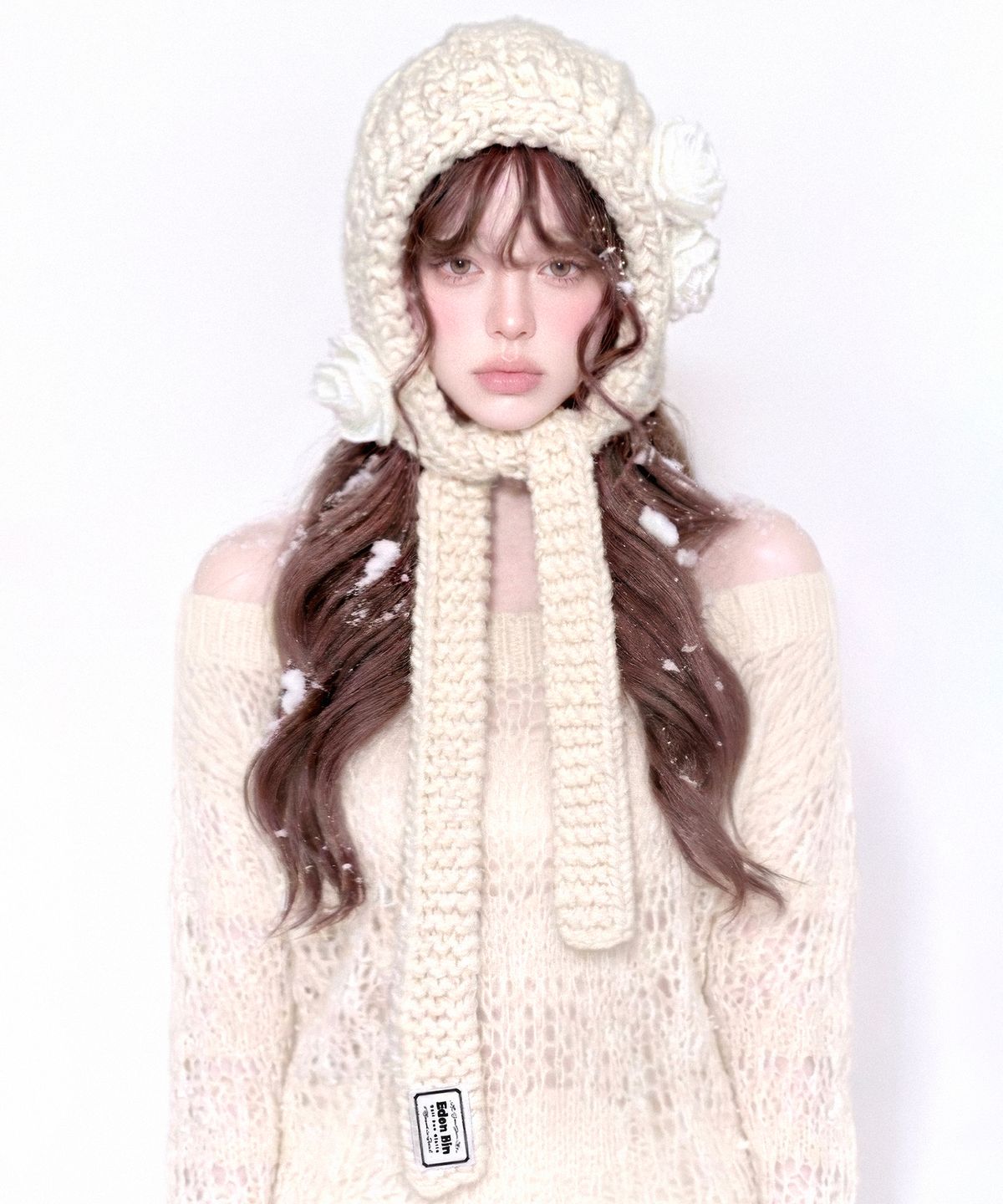 이든빈(Eden Bin) [선물포장] 핸드메이드 로즈 자이언트 얀 크로셰 머플러 바라클라바 - 아이보리 & 화이트