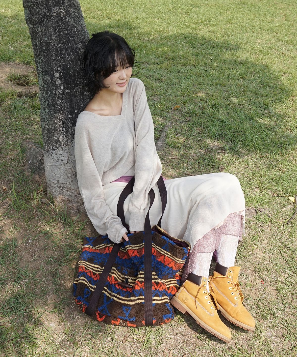 샐볼(SALBOL) FLUFFY LUZCO BAG [BROWN]