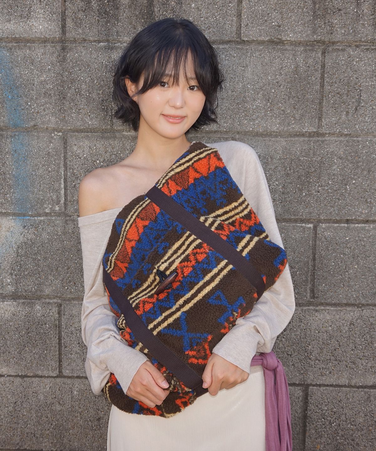 샐볼(SALBOL) FLUFFY LUZCO BAG [BROWN]