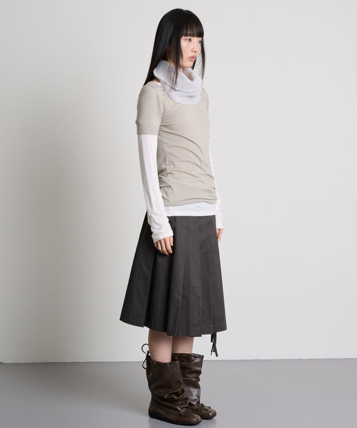 더애틋(THE AÉTUT) Wool Long Sleeve Button Detail T-Shirt_Light Khaki
