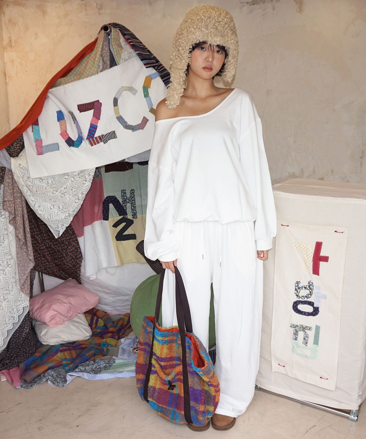 샐볼(SALBOL) FLUFFY LUZCO BAG [ORANGE PURPLE]