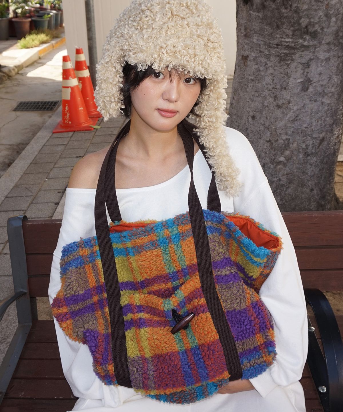 샐볼(SALBOL) FLUFFY LUZCO BAG [ORANGE PURPLE]