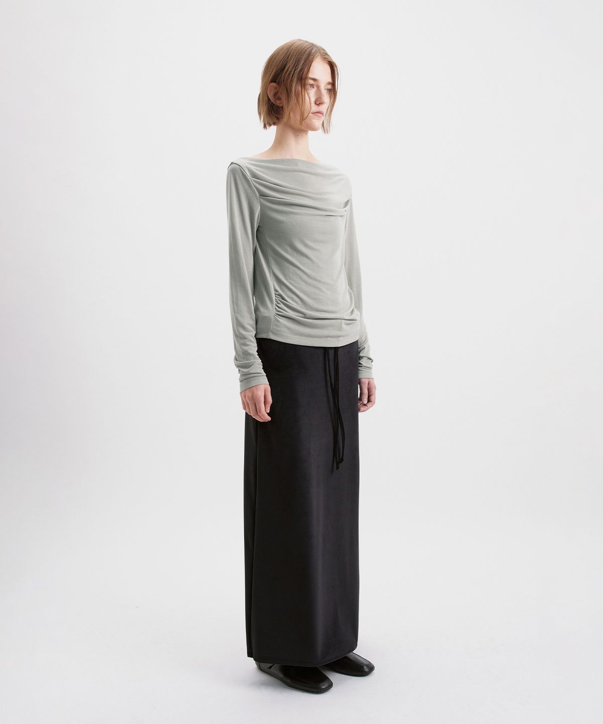 시메트릭 퍼센트(SYMMETRICPERCENT) Velour Maxi Skirt / Black