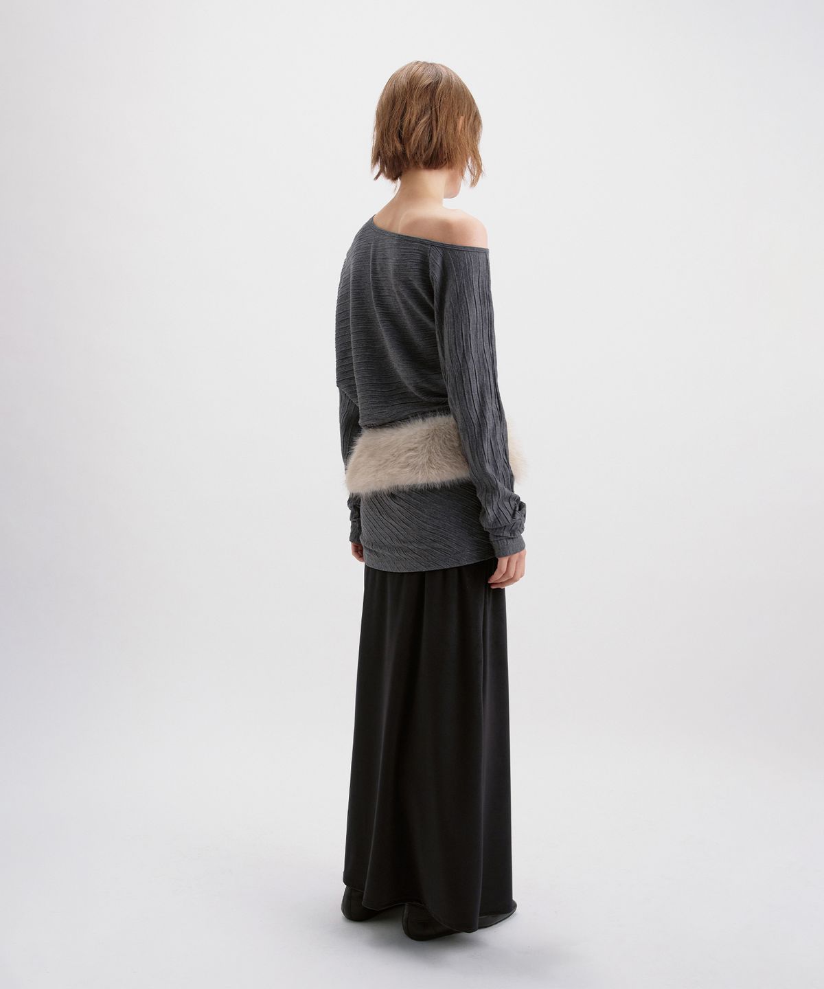 시메트릭 퍼센트(SYMMETRICPERCENT) Velour Maxi Skirt / Black