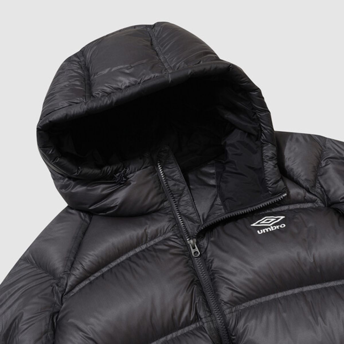 엄브로(UMBRO) 엑스레이 후디드 미들 다운 차콜 UR421CDJN5
