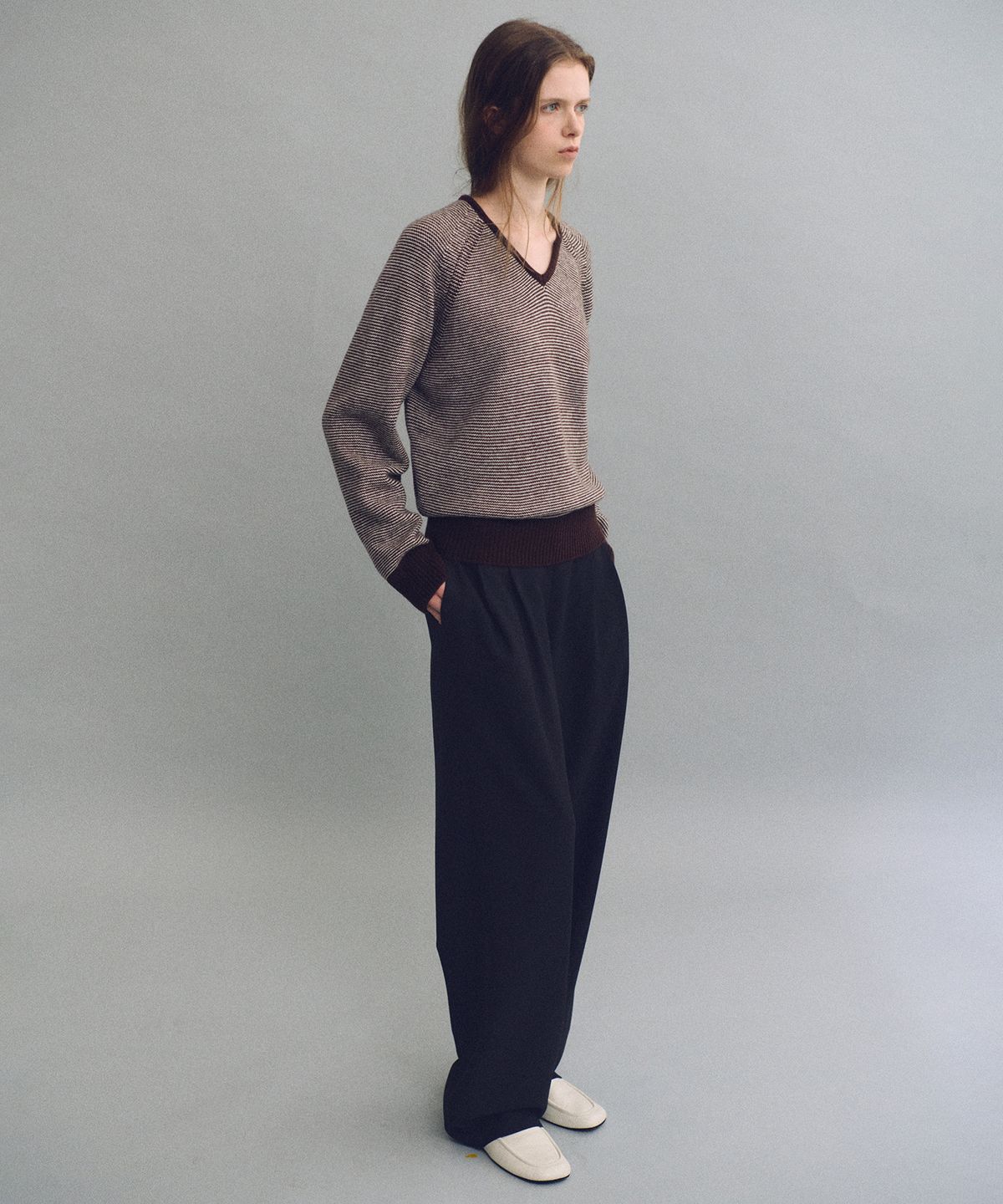 아우브아워(AUBOUR) pipe v-neck knit (stripe brown)