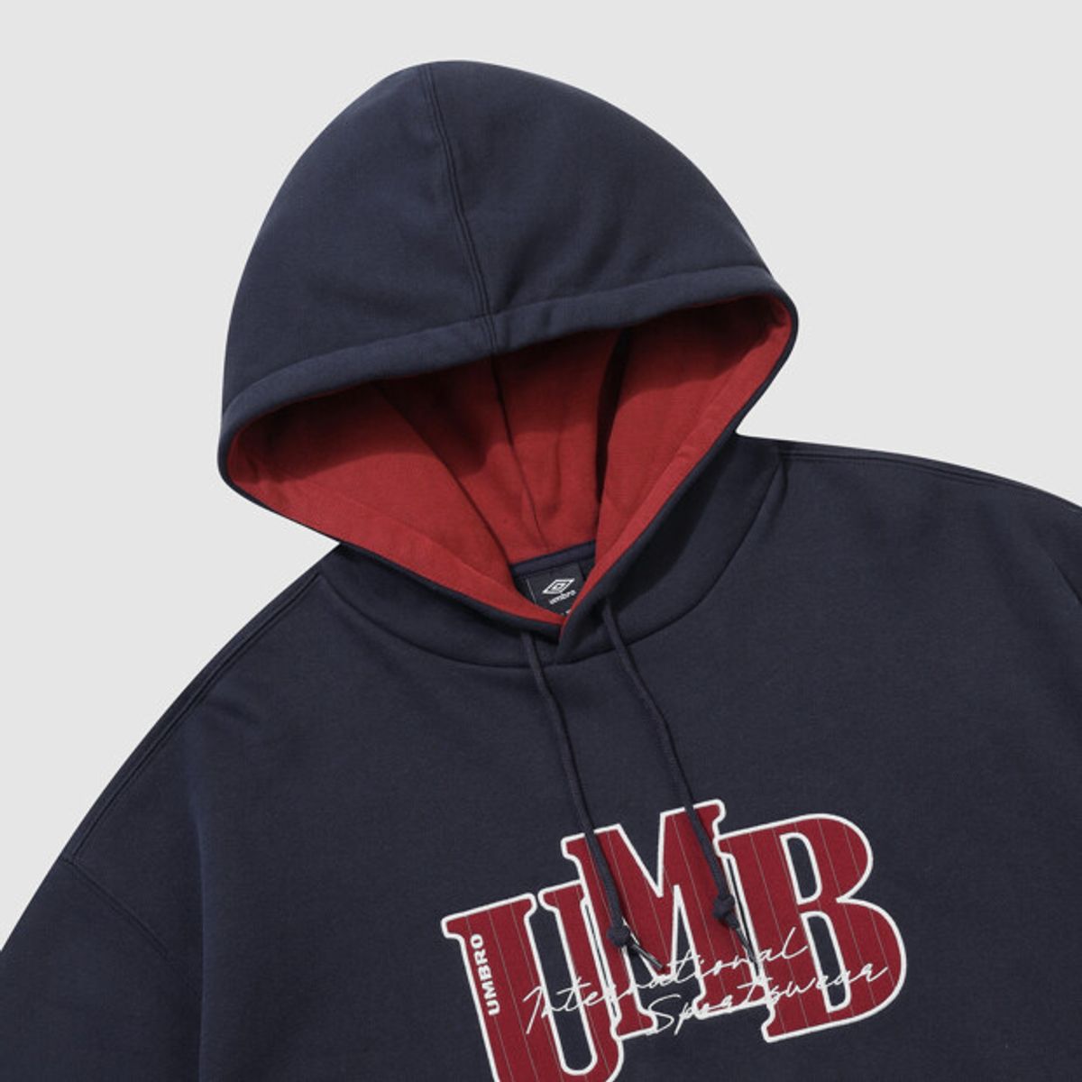 엄브로(UMBRO) 기모 아플리케 후드 티셔츠 네이비 UR421CHDO4