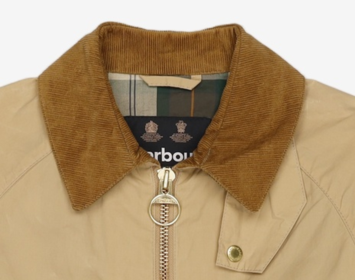바버(BARBOUR) 여성 베이지 Campbell Showerproof 코튼 자켓 012