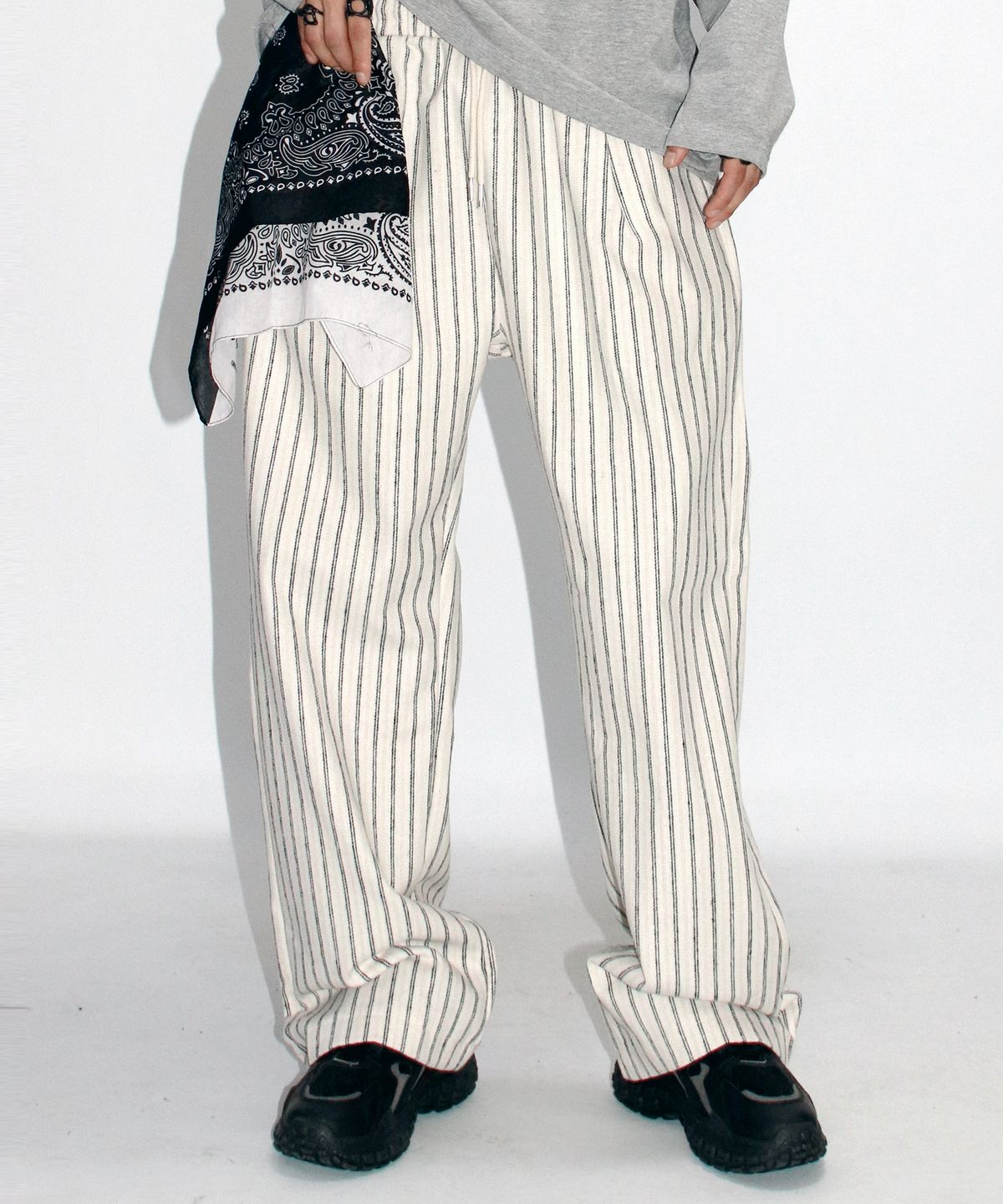 드마크(DEMARC) M Vintage stripe straight-fit semi-wide pants - White