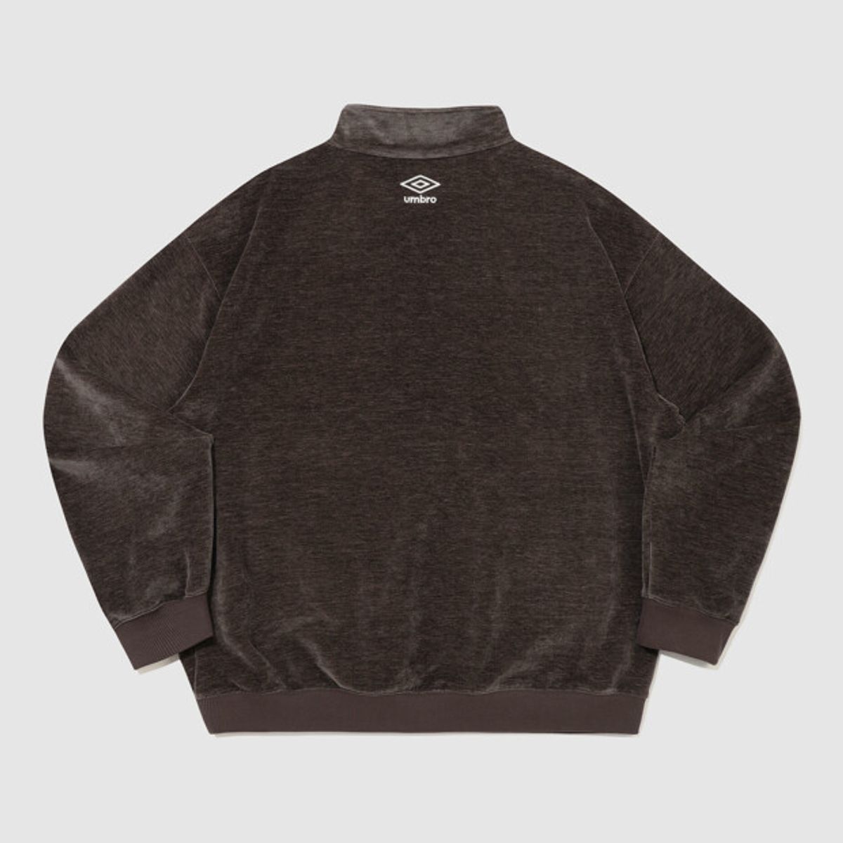 엄브로(UMBRO) 셔닐블렌드 하프집업 브라운 UR423CFSN3