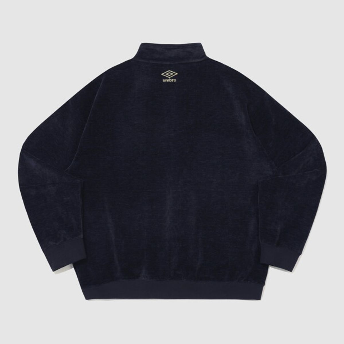엄브로(UMBRO) 셔닐블렌드 하프집업 네이비 UR423CFSN3