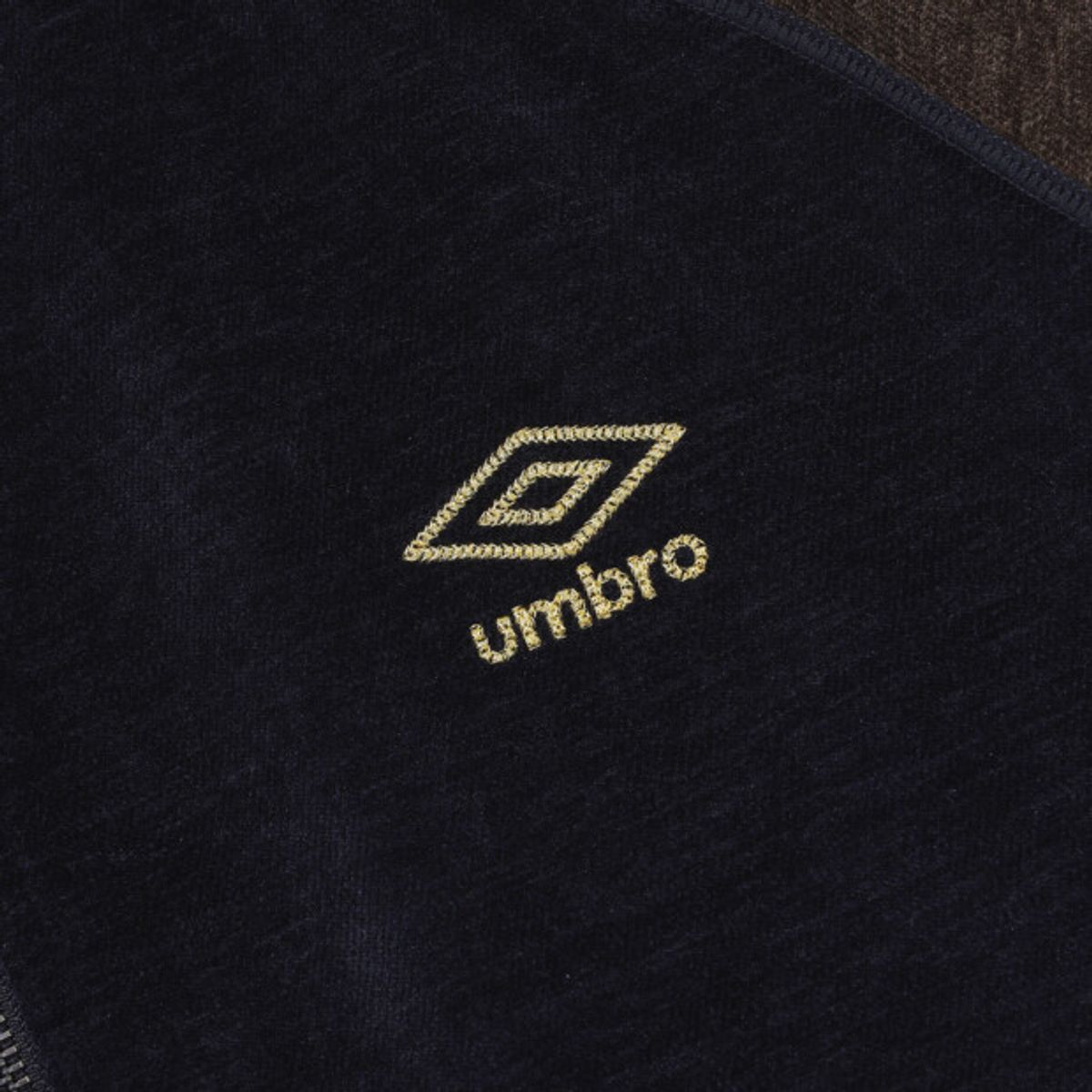 엄브로(UMBRO) 셔닐블렌드 트랙집업 네이비 UR423CFTN2