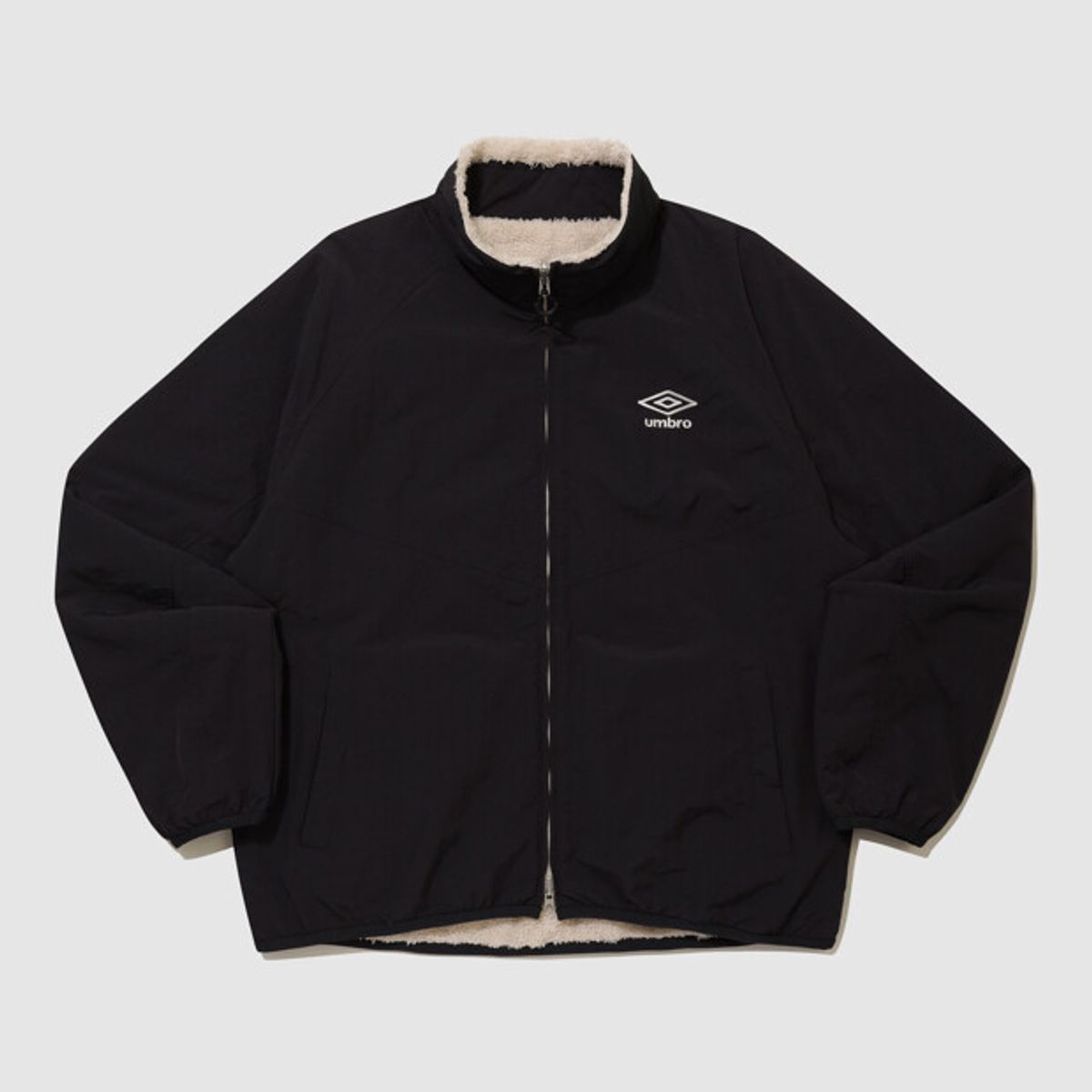 엄브로(UMBRO) 리버시블 플리스 & 우븐 자켓 베이지 UR421CFJO9