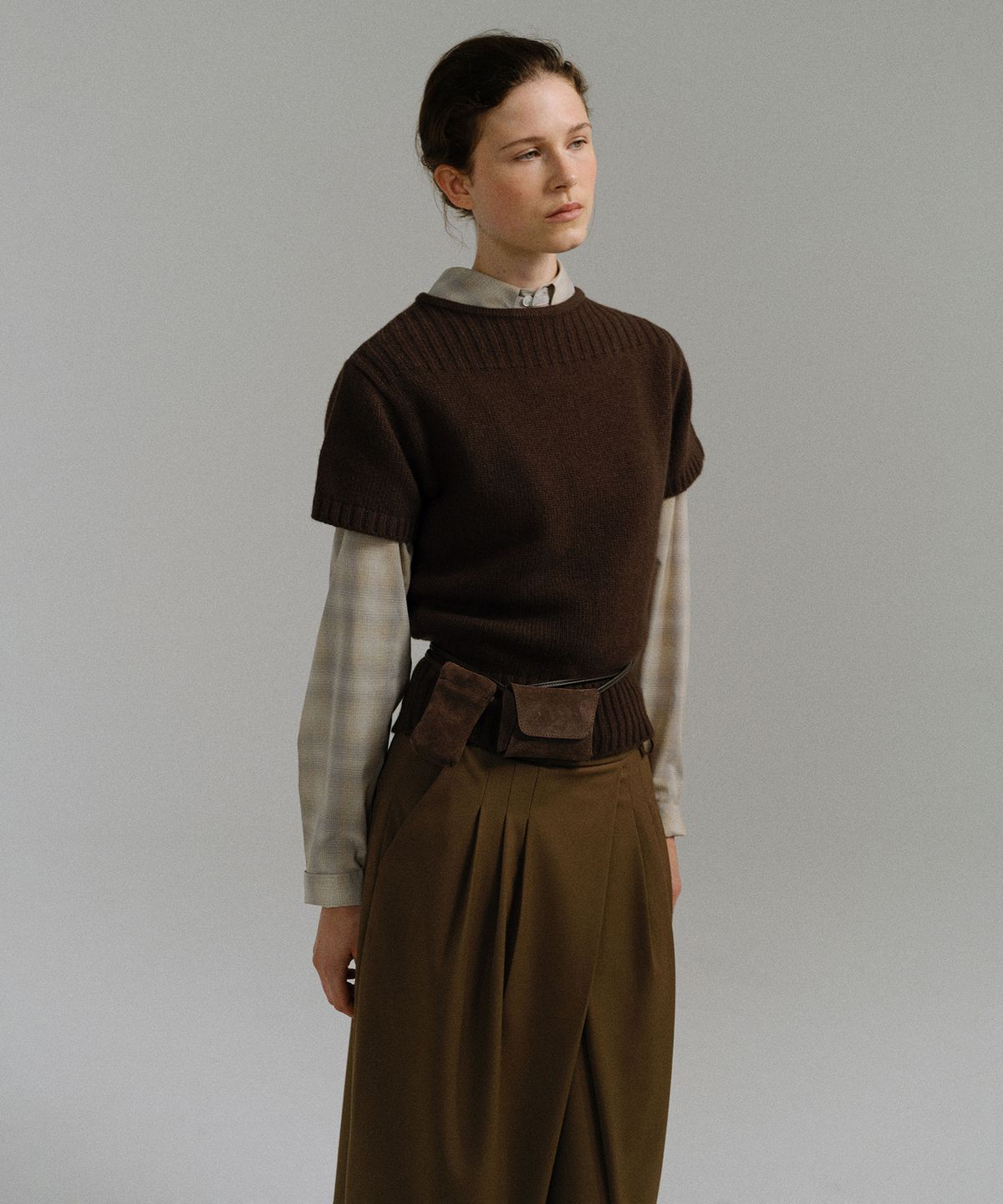 아우브아워(AUBOUR) boat-neck half knit (dark brown)