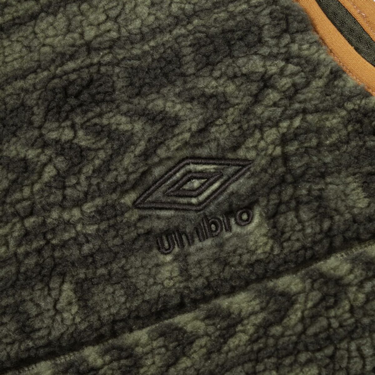 엄브로(UMBRO) 쉐르파 플리스 베스트 그린 UR421CWVO1