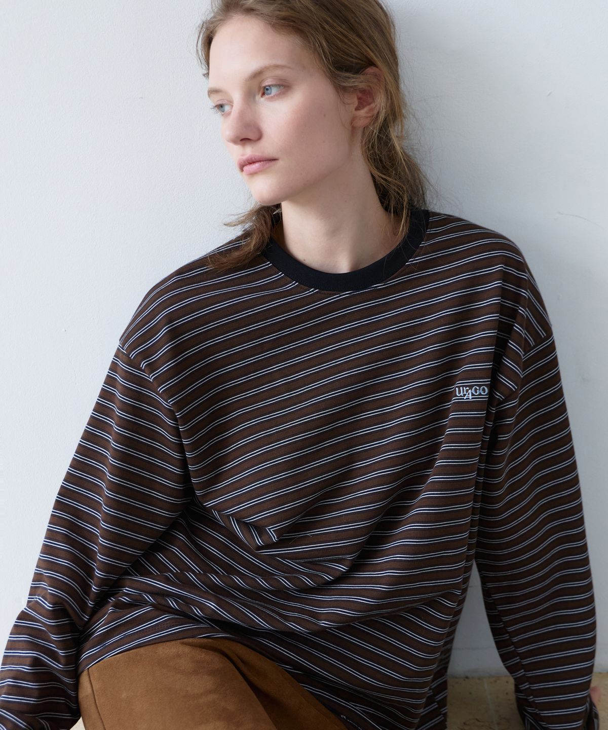 유라고(URAGO) Stripe logo boxy t-shirt