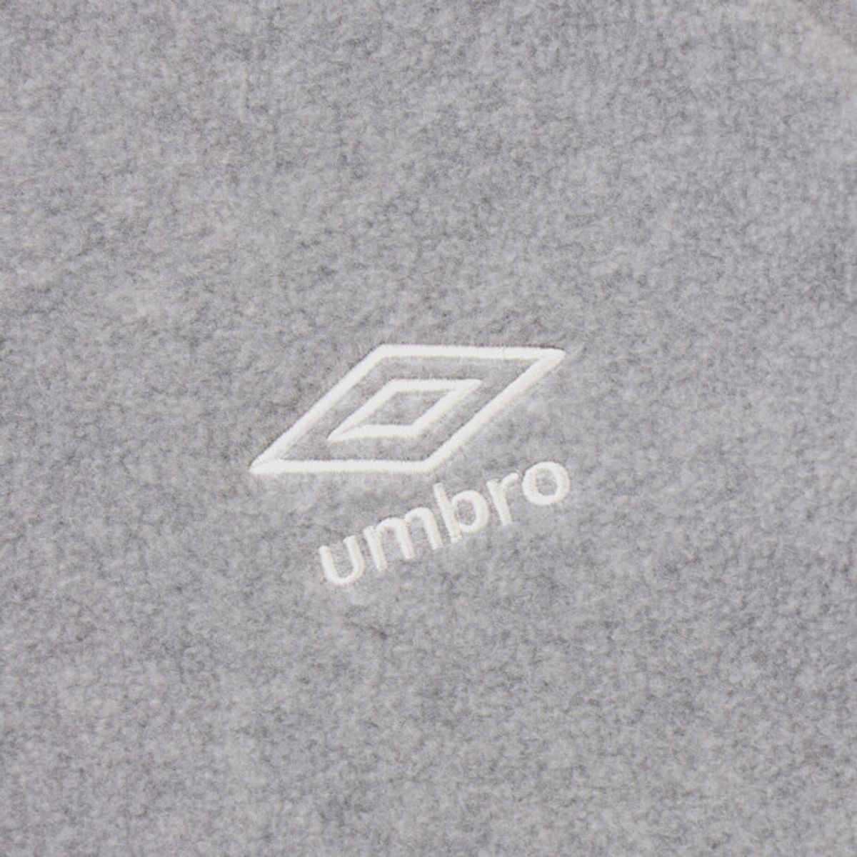 엄브로(UMBRO) 알파플리스 맨투맨 그레이 UR423CFSN2