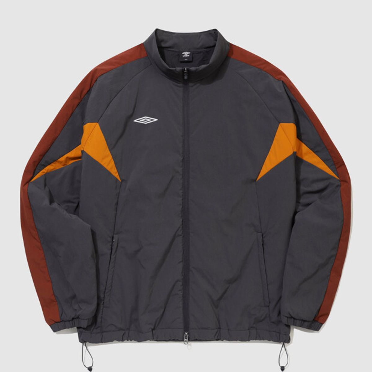 엄브로(UMBRO) 아이코닉 인슐레이션 스탠넥 자켓 차콜 UR421SPJN9