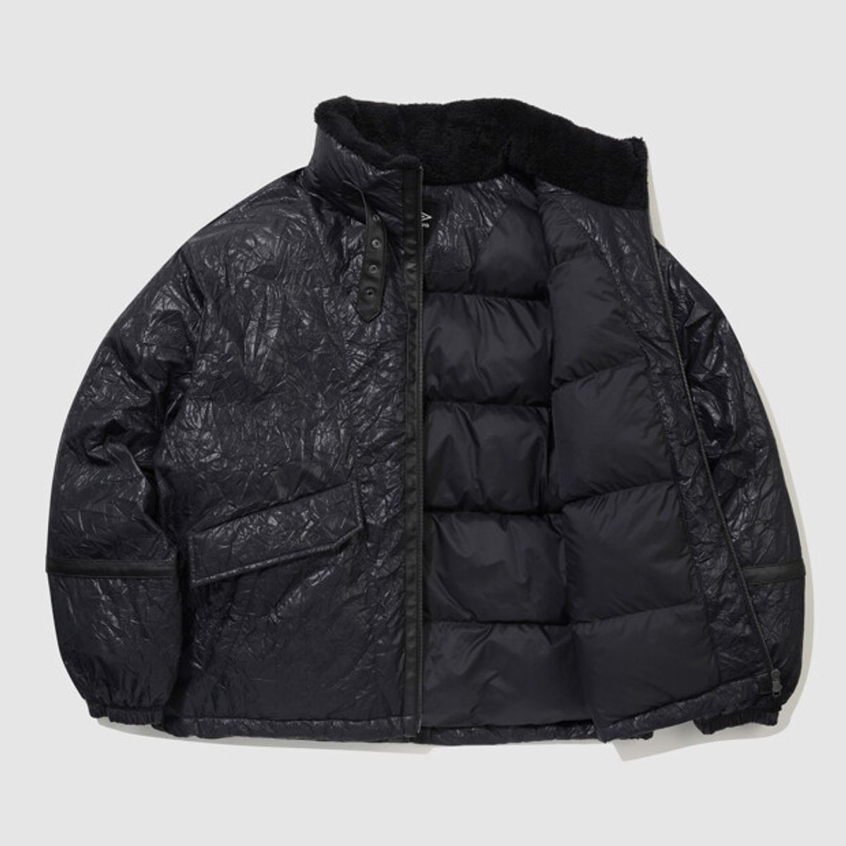 엄브로(UMBRO) 링클 하이넥 패딩 자켓 블랙 UR421CPJO5