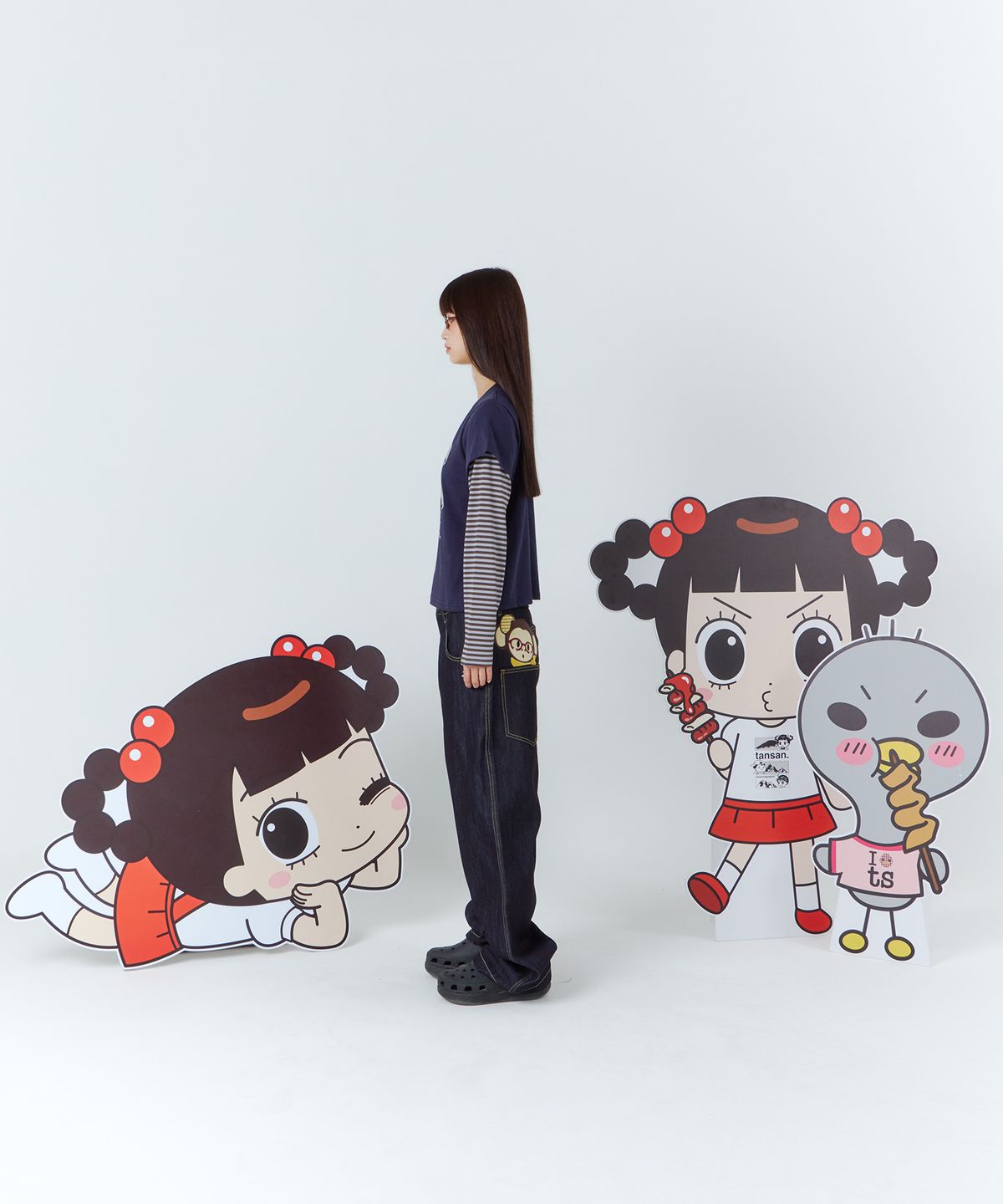 탄산마그네슘(TANSANMAGNESIUM) 안녕자두야X탄산 프렌즈 픽셀 레이어드 롱슬리브 (네이비)