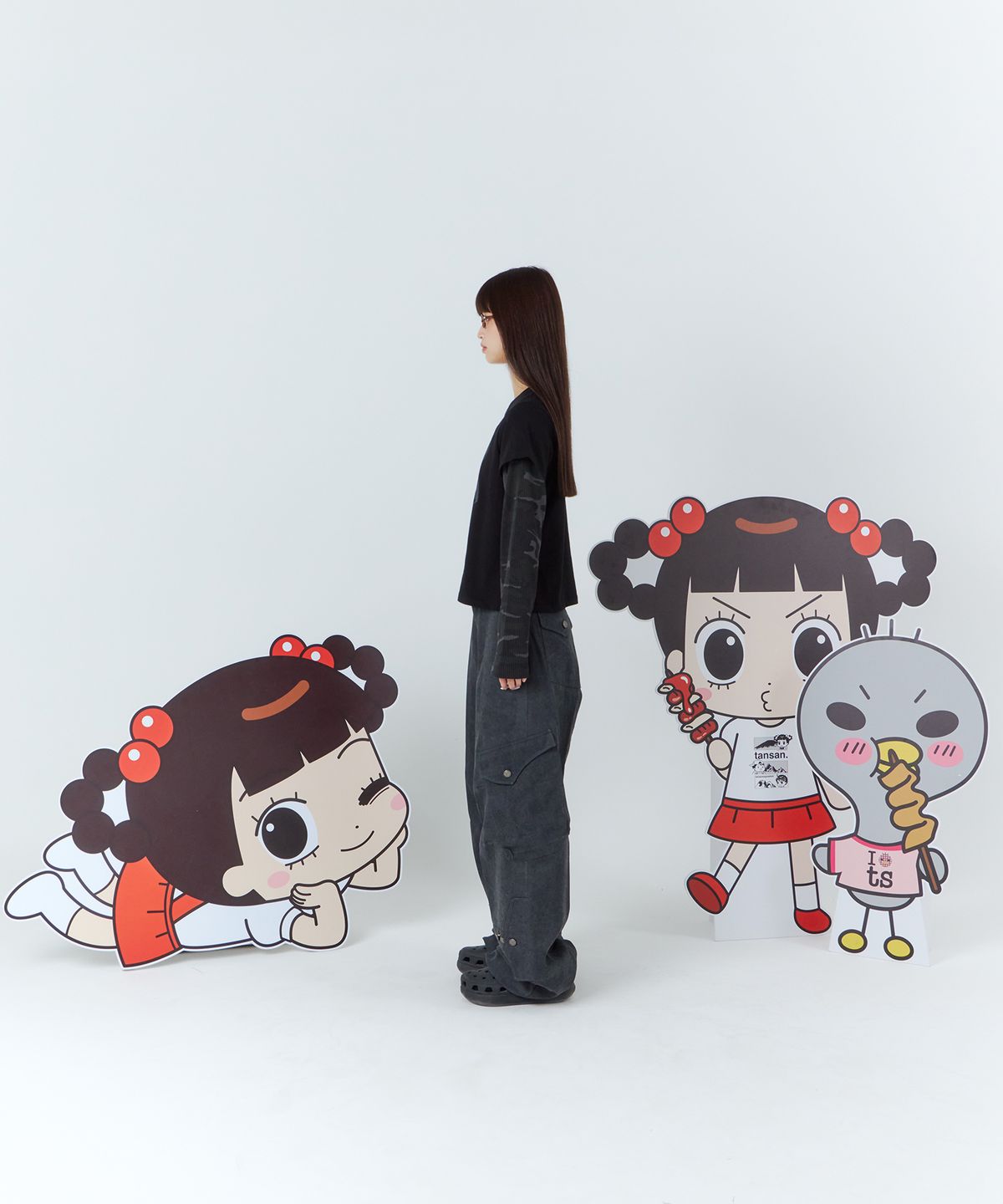 탄산마그네슘(TANSANMAGNESIUM) 안녕자두야X탄산 프렌즈 픽셀 레이어드 롱슬리브 (블랙)