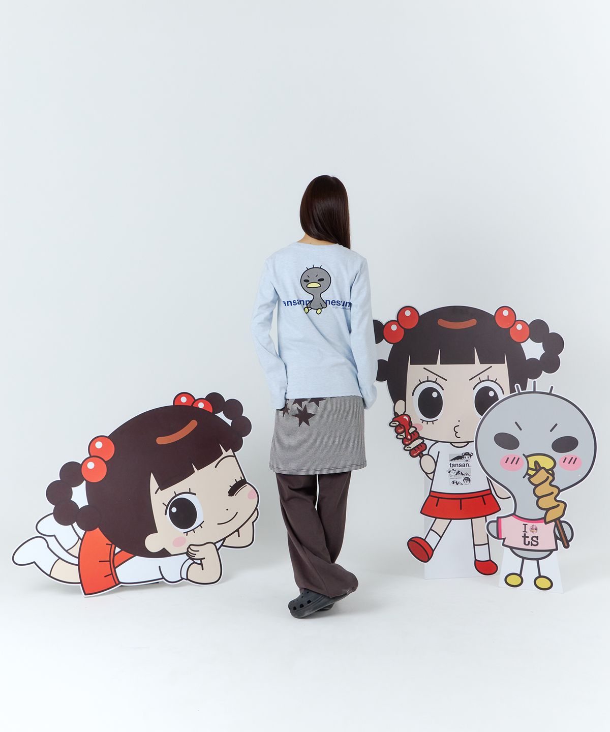 탄산마그네슘(TANSANMAGNESIUM) 안녕자두야X탄산 앉은 꼬꼬 롱슬리브 (스카이블루)