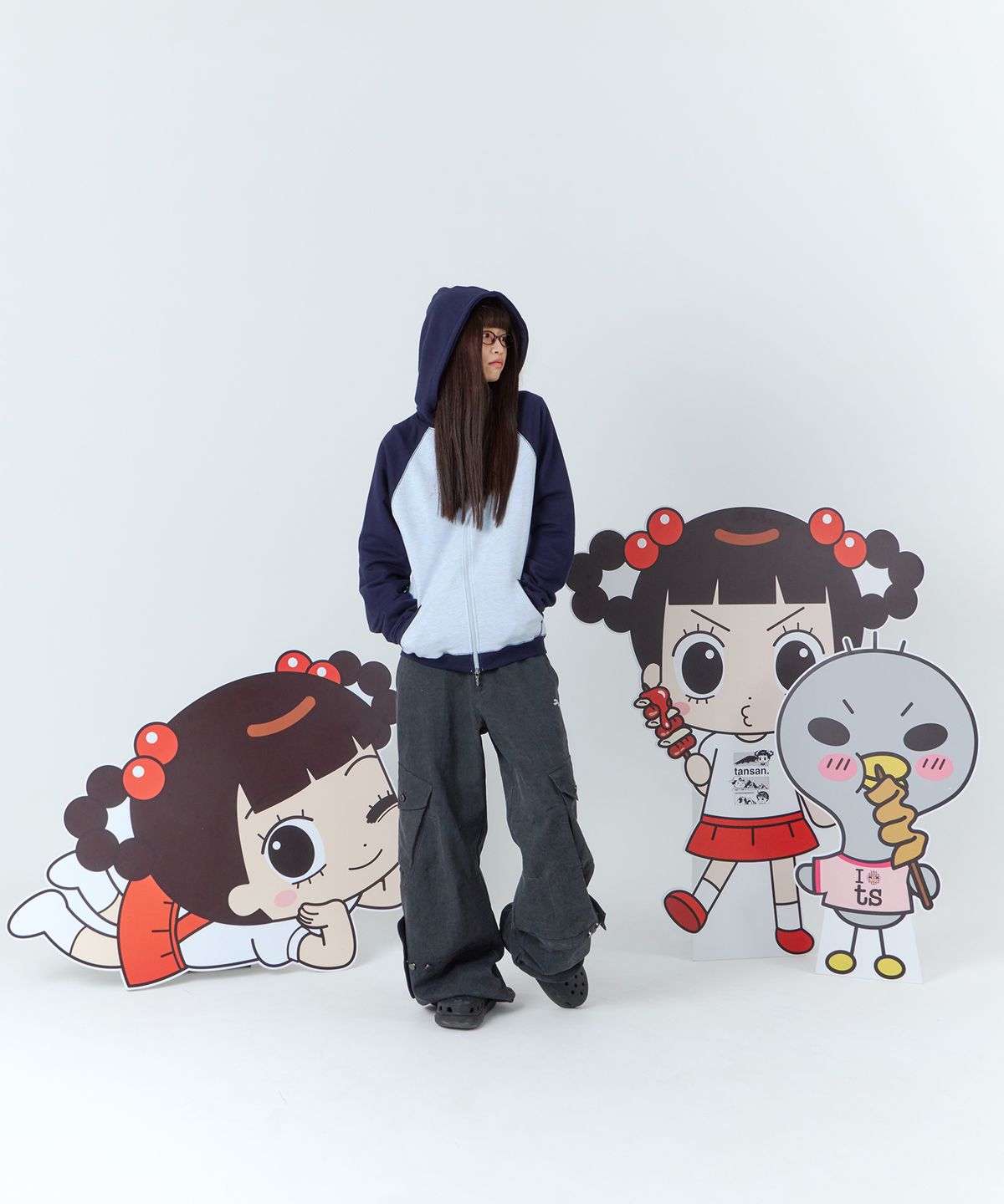 탄산마그네슘(TANSANMAGNESIUM) 안녕자두야X탄산 픽셀 나그랑 후드집업 (스카이블루/네이비)