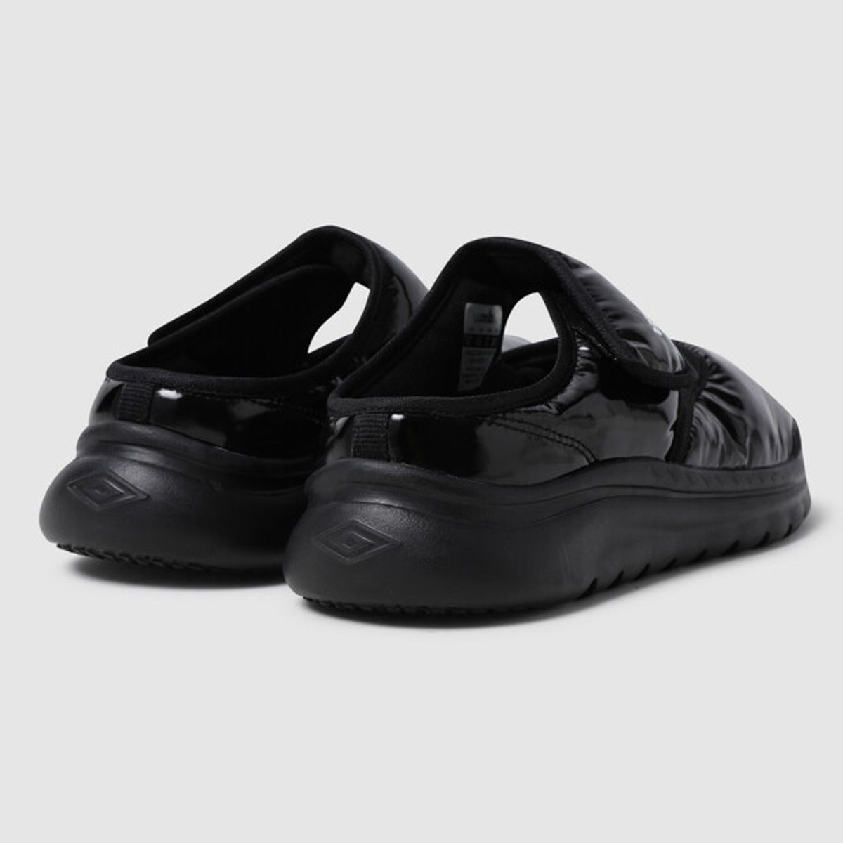 엄브로(UMBRO) SNOW LOW PADDED MARYJANE (스노우 로우 메리제인 패딩) 블랙 UR422CMUO6