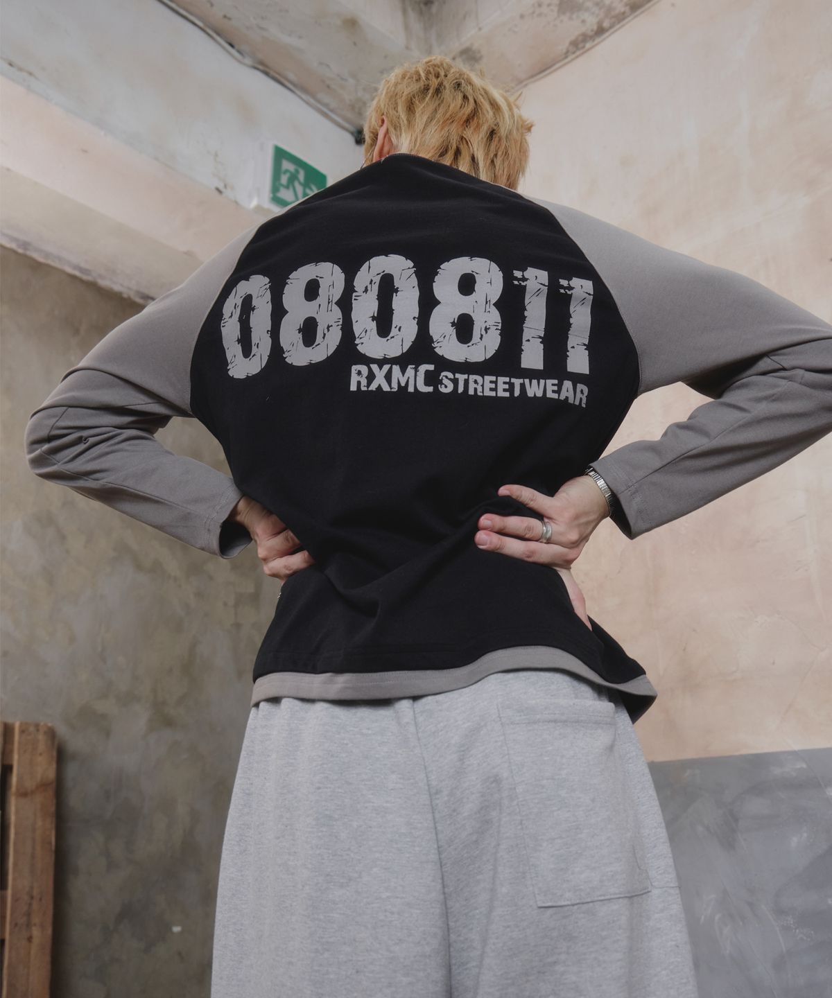 알엑스엠씨(RXMC) 스포티 넘버 08 레글런 롱슬리브 블랙
