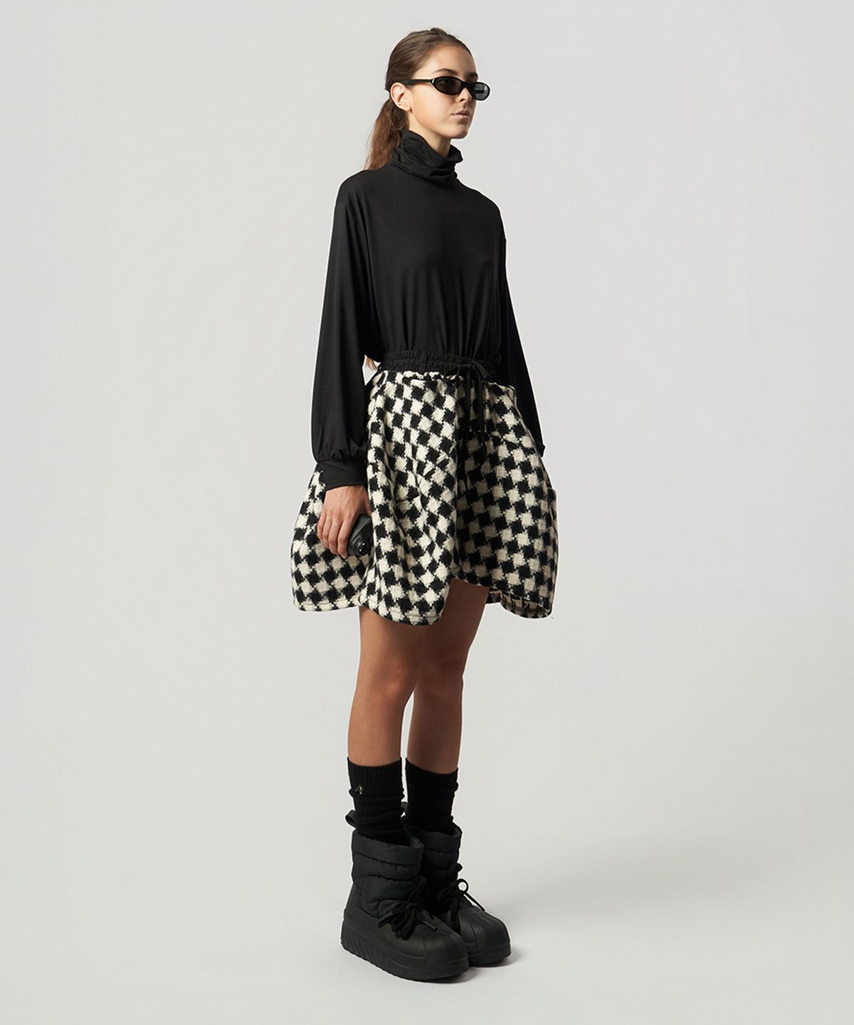 애스플래폼(ATHPLATFORM) AW62TL06_볼륨슬리브 터틀_블랙