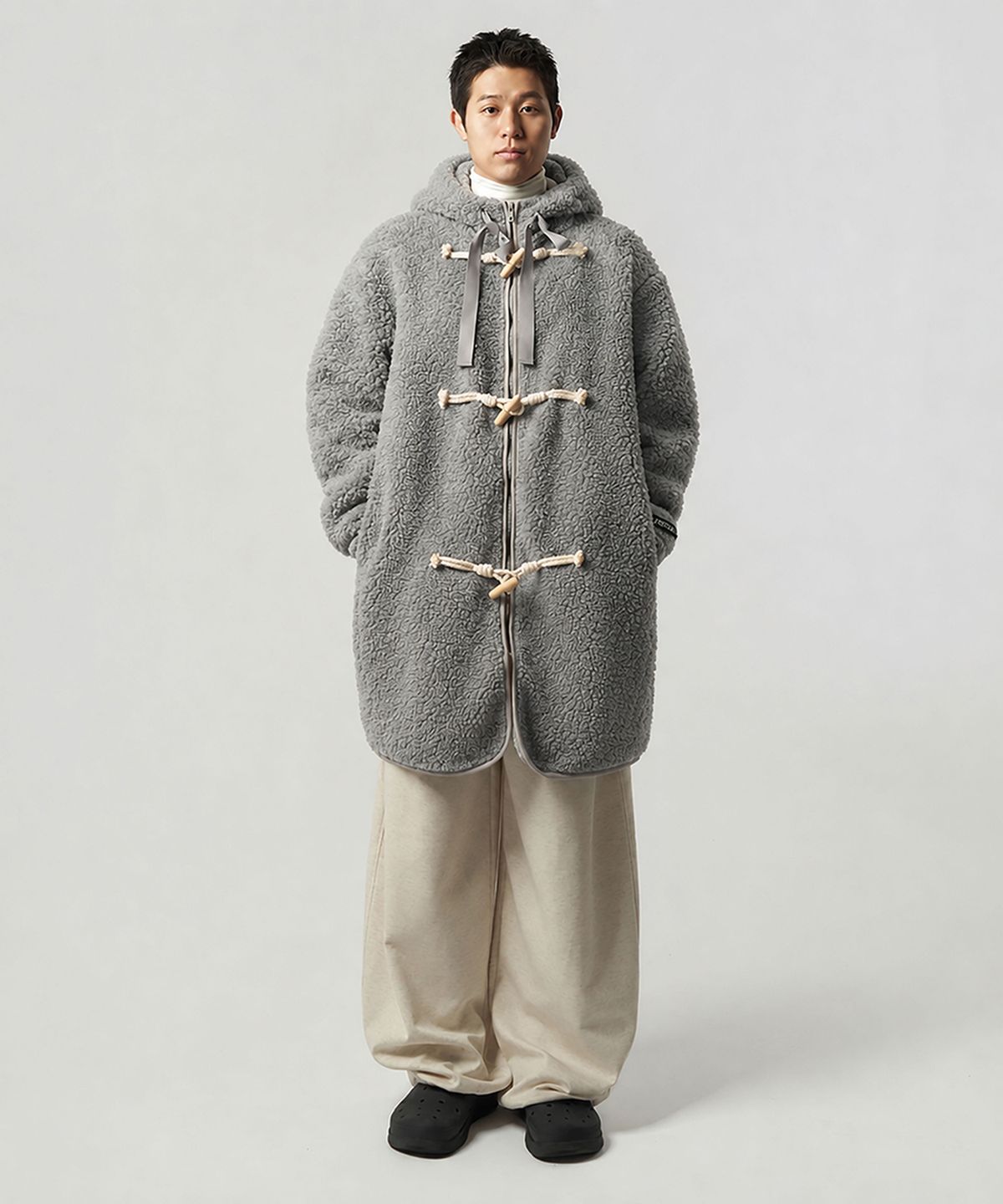 애스플래폼(ATHPLATFORM) AU62CT05_토글후디 플리스무스탕_라이트그레이