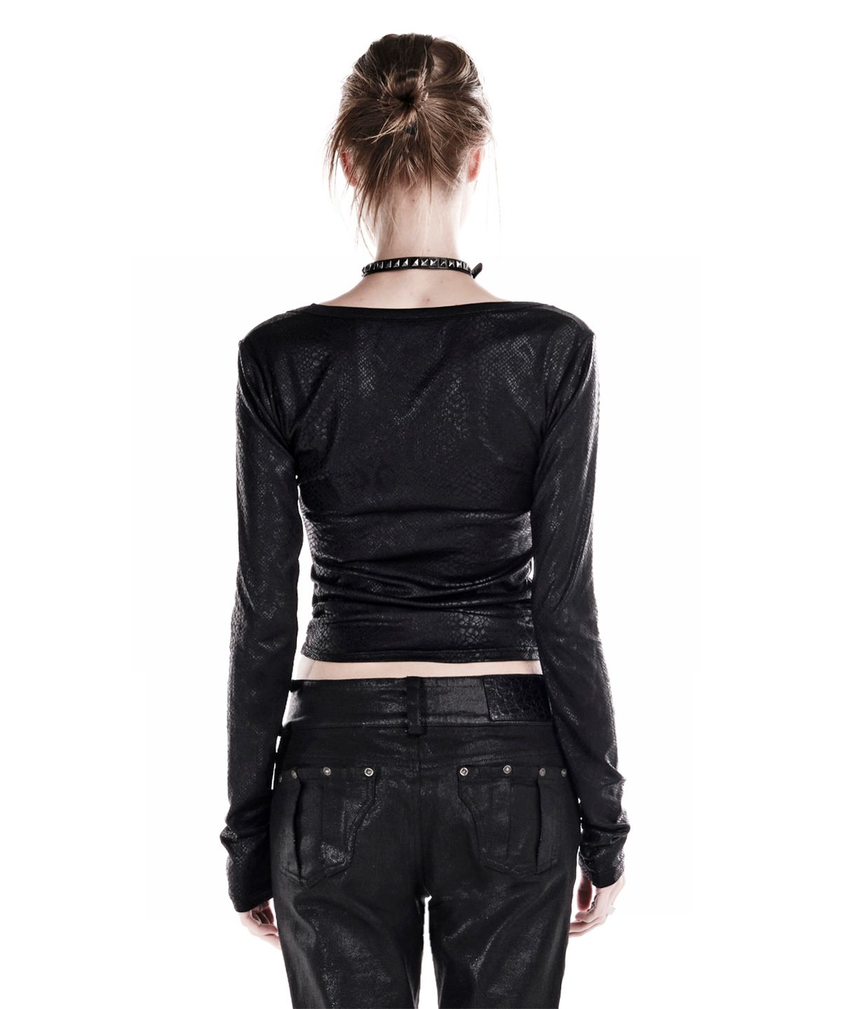 이양(EYANG) PYTHON U-NECK LONGSLEEVE TOP BLACK