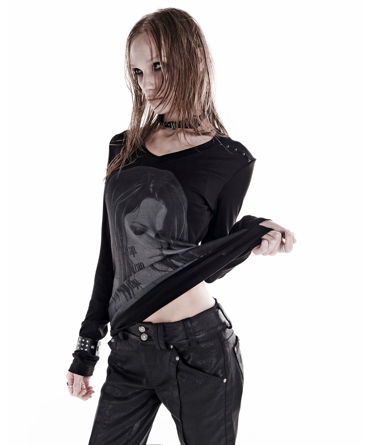 이양(EYANG) NO CAP V-NECK LONGSLEEVE TOP BLACK