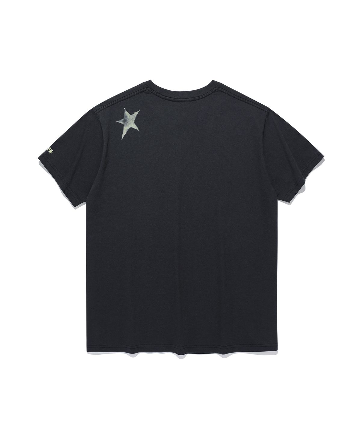 나이스고스트클럽(NICEGHOSTCLUB) JOJOs STARDUST CRUSADERS JOTARO TEE_BLACK(NG2GFUT501B)