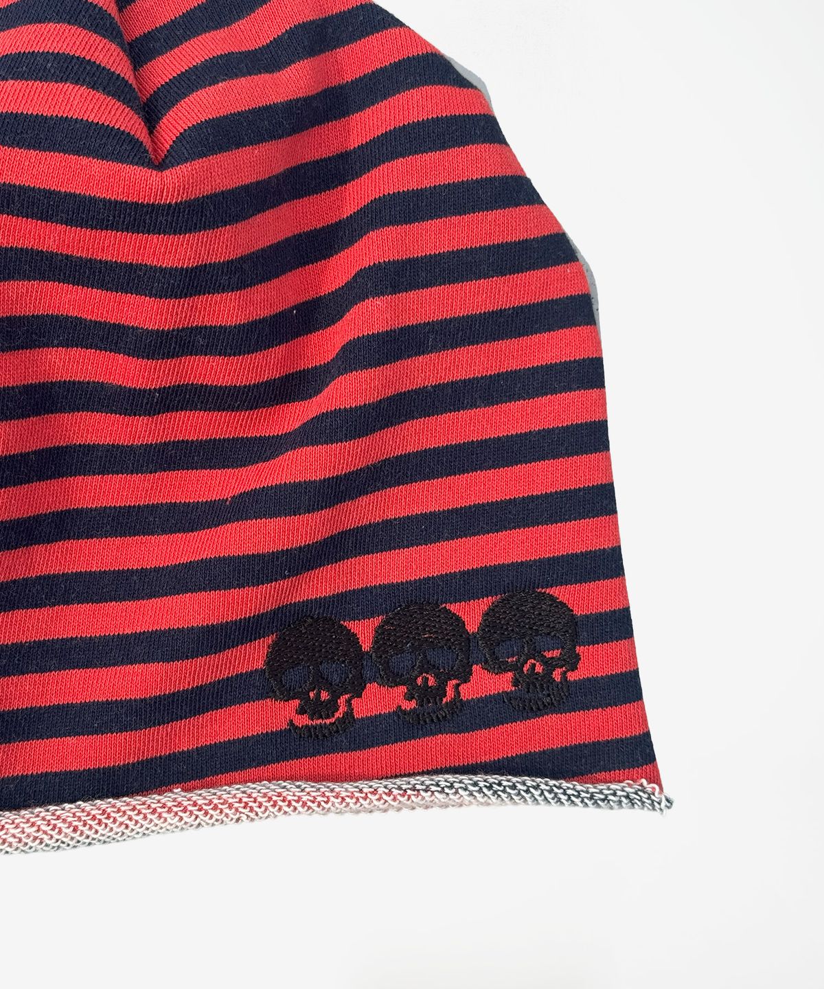 엔엔피스(NNPCS) Skull Stripe Beanie (RED)
