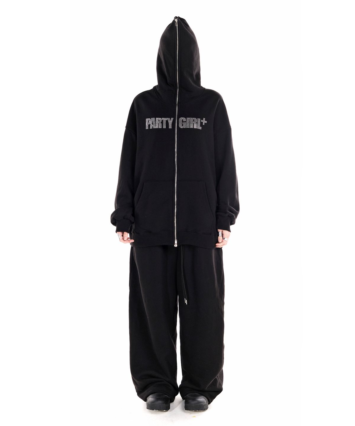 이양(EYANG) PARTY GIRL HOTFIX SET HOOD ZIP-UP BLACK
