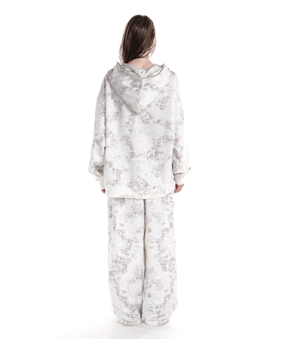 이양(EYANG) PARTY GIRL HOTFIX SET HOOD ZIP-UP WHITE LEOPARD