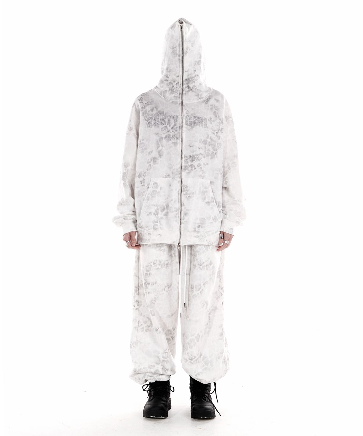 이양(EYANG) PARTY GIRL HOTFIX SET HOOD ZIP-UP WHITE LEOPARD
