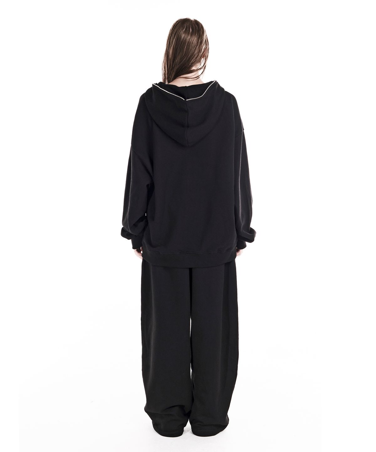 이양(EYANG) PARTY GIRL HOTFIX SET SWEATPANTS BLACK
