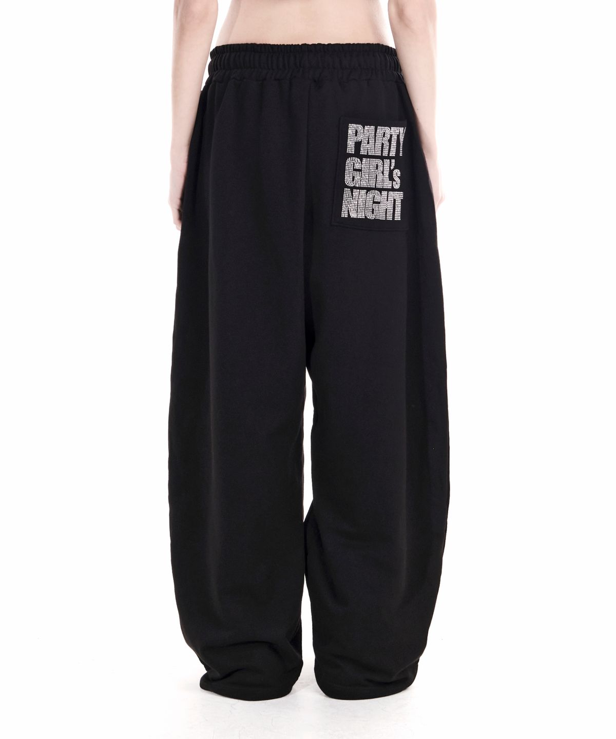 이양(EYANG) PARTY GIRL HOTFIX SET SWEATPANTS BLACK