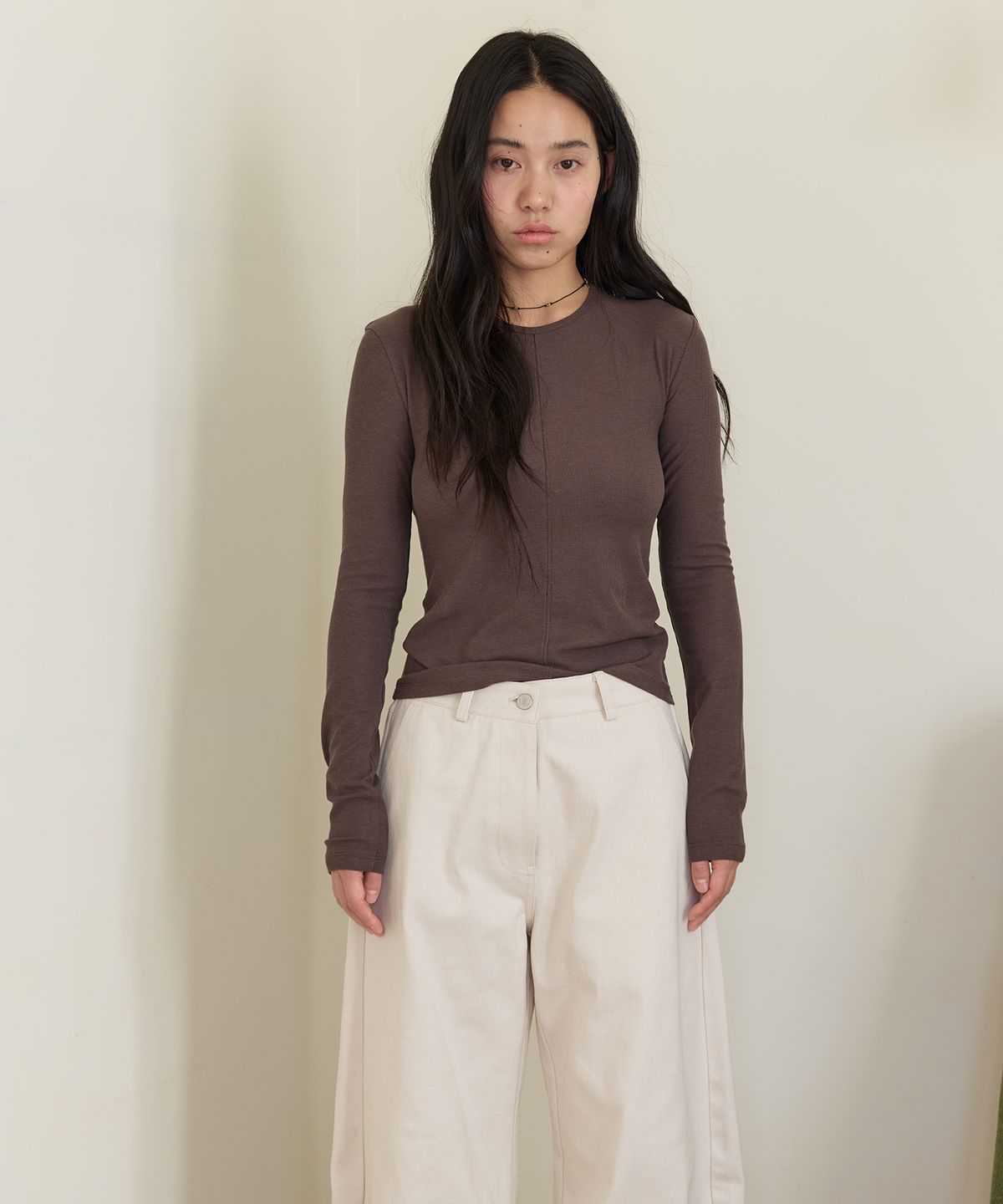 홈바디띵즈(HOMEBODY THINGS) Soft Ribbed Long Sleeve Tee (DARK BROWN)