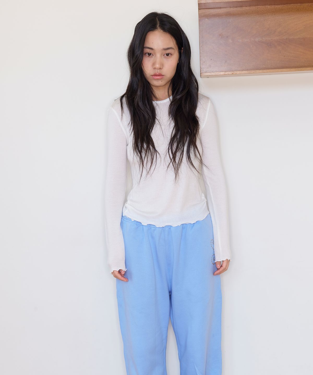 홈바디띵즈(HOMEBODY THINGS) Tencel Wool Lettuce Long Sleeve Tee (IVORY)