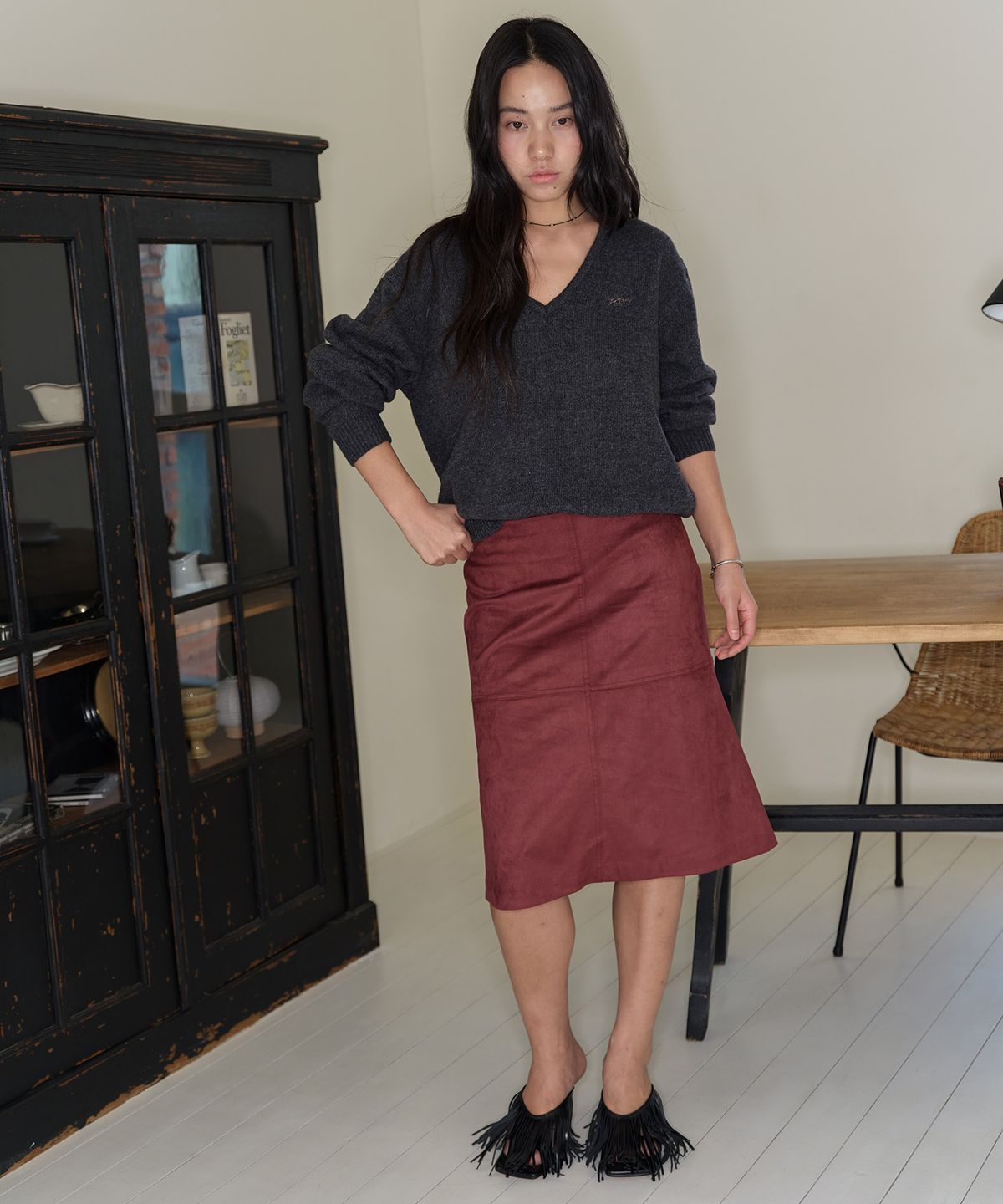 홈바디띵즈(HOMEBODY THINGS) Suede Midi Skirt (BURGUNDY)