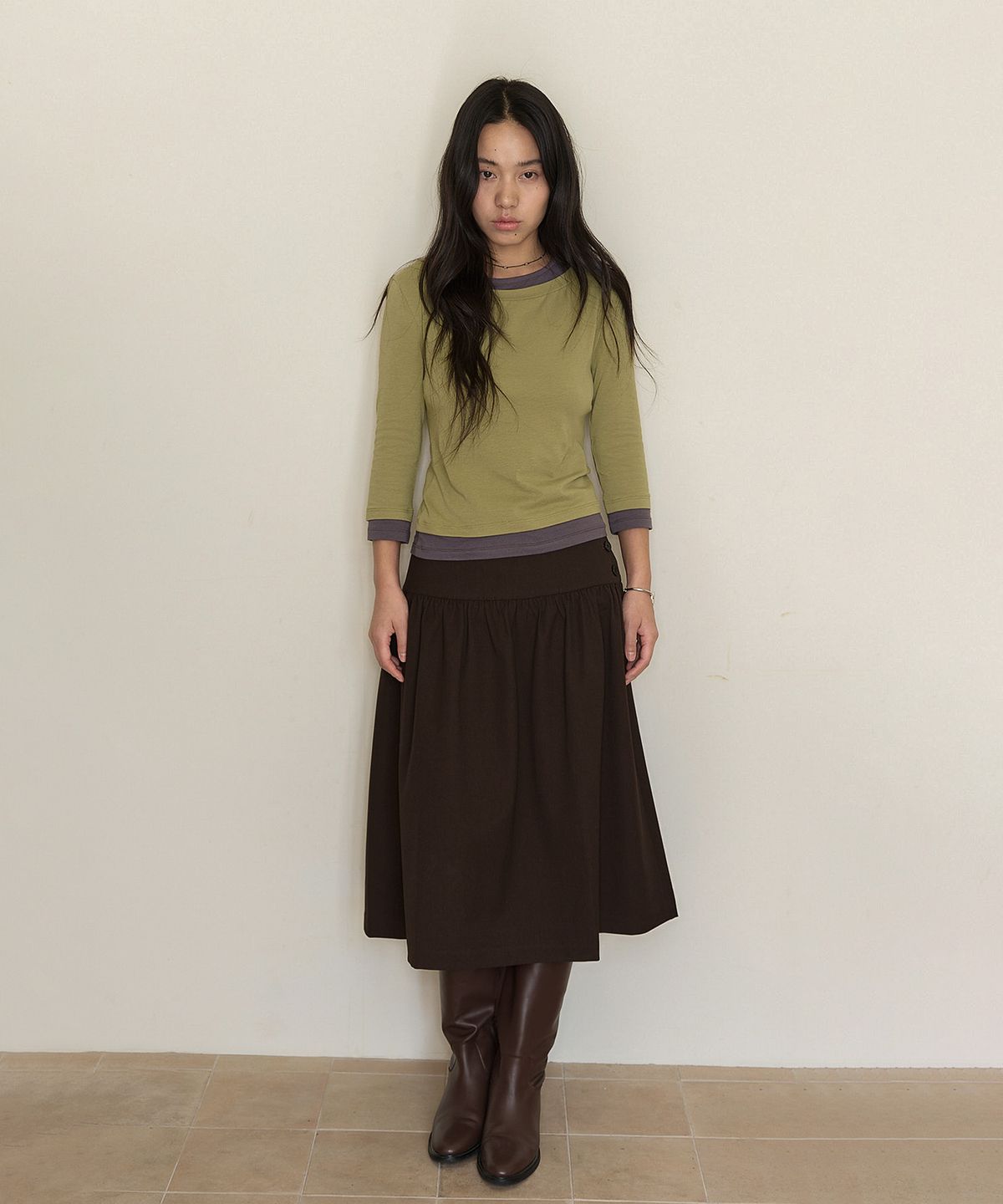 홈바디띵즈(HOMEBODY THINGS) Button Shirring Long Skirt (BROWN)